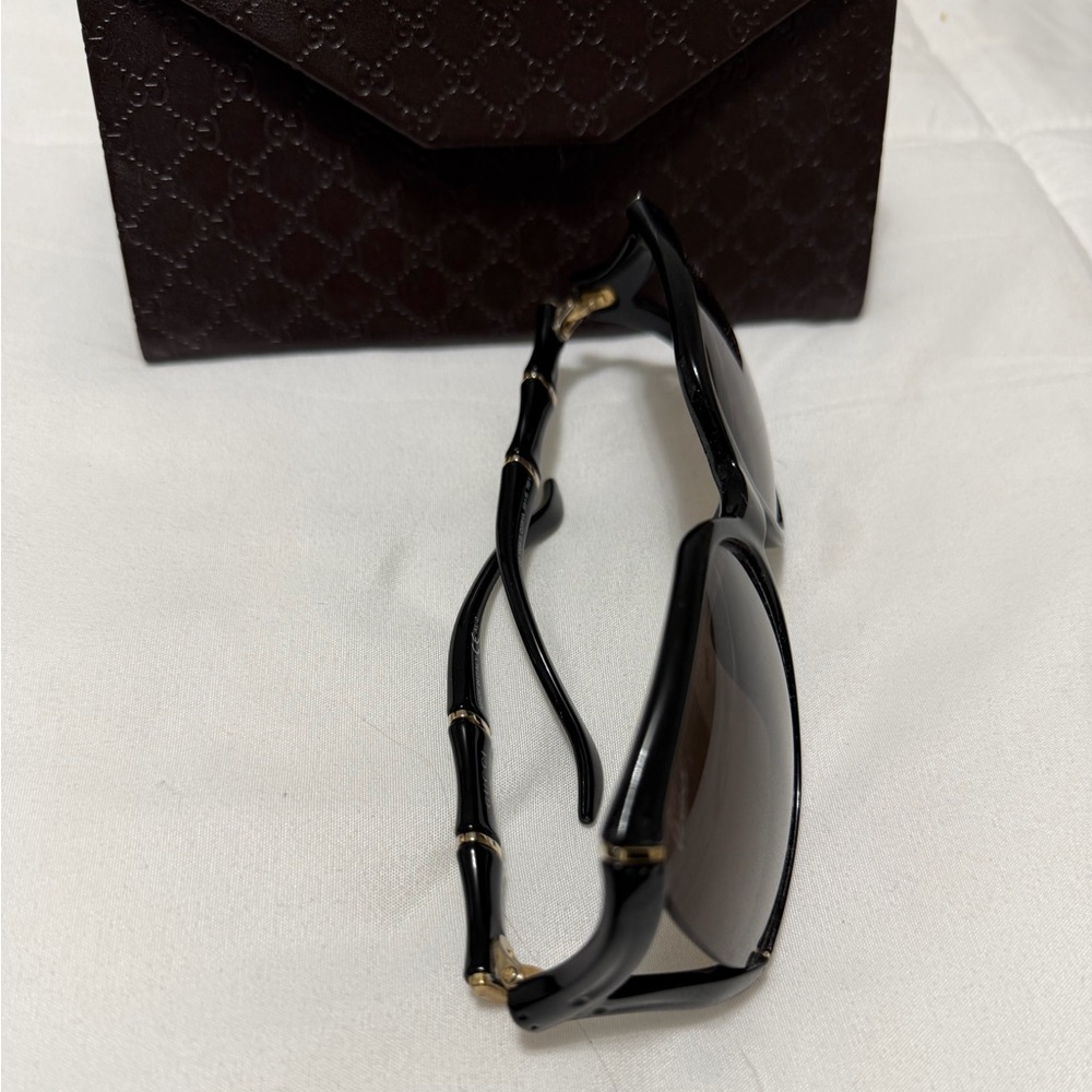 Gucci Women's Black Sunglasses - Picture 2 of 5